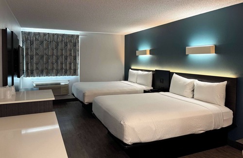 Harbor Hotel | Studio 6 Carson, CA