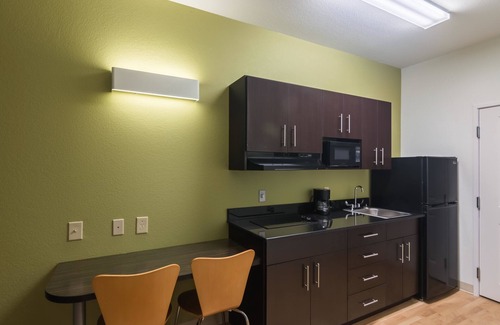 Colorado City Hotel | Studio 6 Colorado City, TX