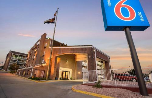 Briargate Hotel | Studio 6 Colorado Springs, Colorado - Air Force Academy