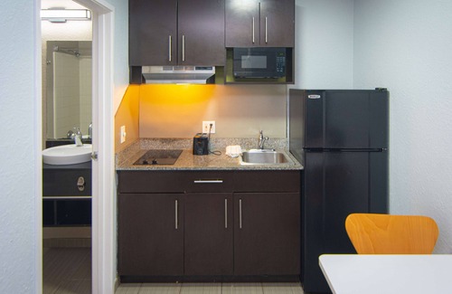 Coral Springs Hotel | Studio 6 Coral Springs, FL - Fort Lauderdale