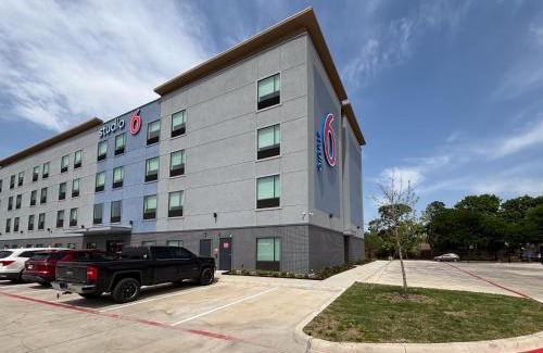 Buckner Terrace - Everglade Park Hotel | Studio 6 Dallas, TX – Fair Park