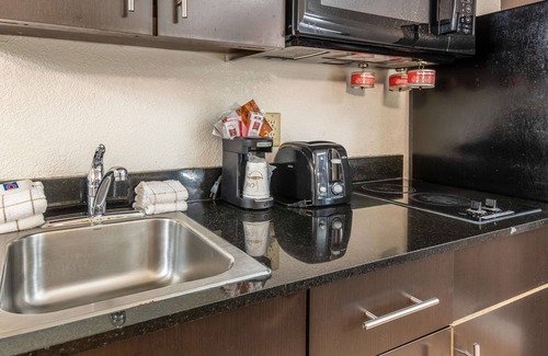 Fort Worth Hotel | Studio 6 Fort Worth, TX - West Medical Center