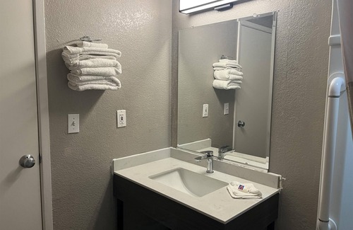 Grants Hotel | Studio 6 – Grants, Nm