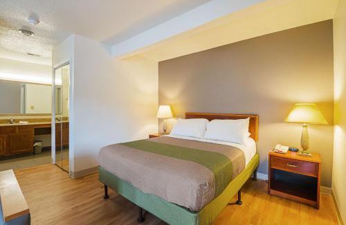 Greensboro Hotel | Studio 6-Greensboro, NC
