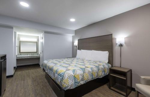 Hickory Hotel | Studio 6 Hickory NC