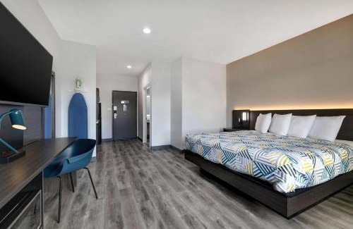 Barker Hotel | Studio 6 Katy, TX Energy Corridor