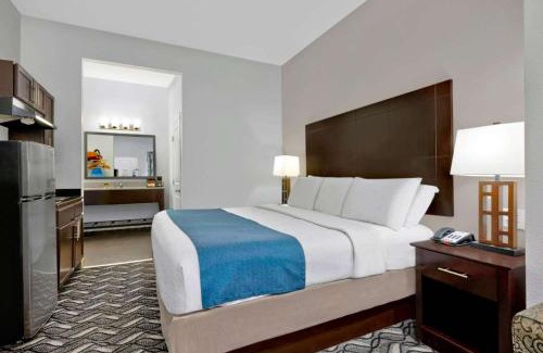 Pleasanton Hotel | Studio 6-Pleasanton, TX