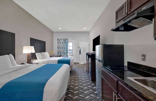 Pleasanton Hotel | Studio 6 Pleasanton, TX