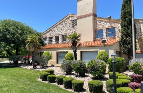 North Richland Hills Hotel | Studio 6 Suites North Richland Hills TX