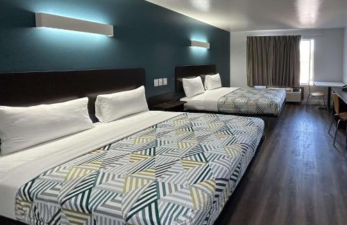 Hesperia Hotel | Studio 6 Suites Hesperia, CA West Main Street I 15