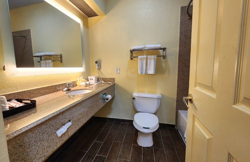 Pasadena Hotel | Studio 6 Suites – Pasadena, TX