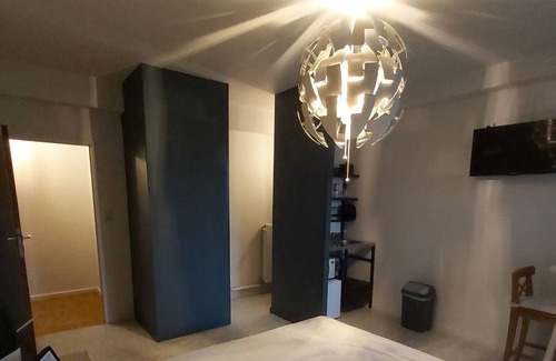 Charleroi Apartment | Studio 600 m de la Gare