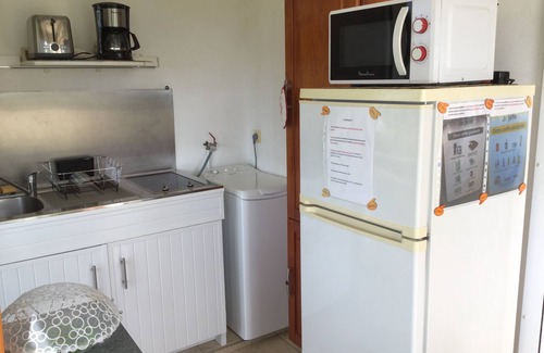 Saint Felix Apartment | Studio: A/C, loggia, sea and mountain view, Wi-Fi, 10 min from Sainte Anne Beach