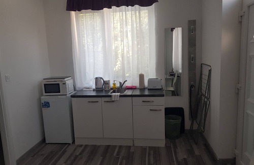 Bukfurdo Apartment | Studio and family apartments with a patio each. Continental breakfast served.