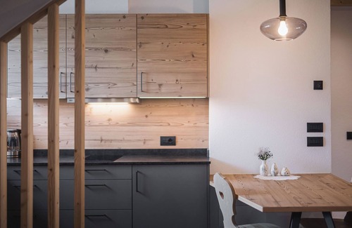 Valdaora di Sotto Apartment | Studio Apartment 'Obermairhof Apartment 230' with Shared Garden, Balcony and Wi-Fi