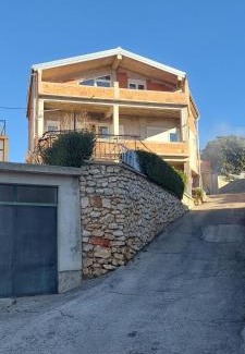 Meterize Apartment | Studio apartman Promona
