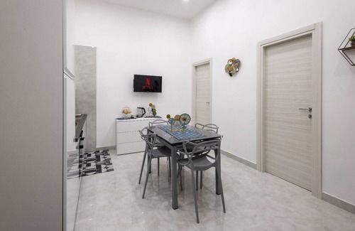 Afragola Apartment | Studio apartment 1 sleeps 5 Afragola (Na)