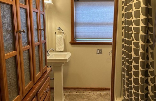 Tawas City House | Studio apartment 2.5 blocks from Tawas Point State Park beaches.