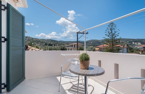 Kalligoni Apartment | Studio Apartment 'Alexandros 2 Guests B' with Mountain View, Wi-Fi and Air Conditioning