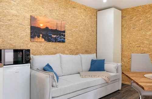 Wellingdorf Apartment | Studio Apartment 'Am Seefischmarkt' with Wi-Fi