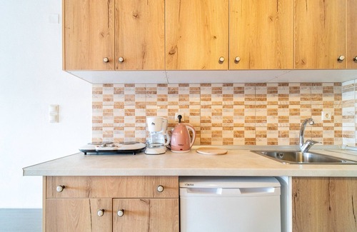 Lakones Apartment | Studio Apartment 'Arianna Deluxe Studio 21' with Sea View, Shared Pool & Wi-Fi