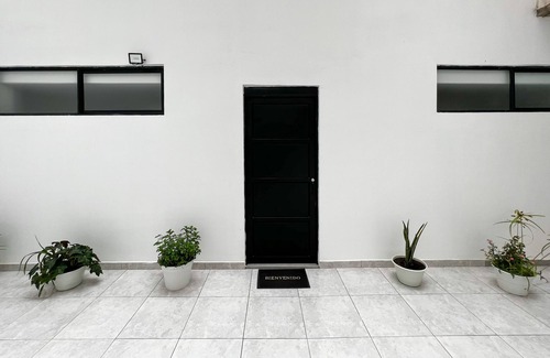 Ipiales Apartment | Studio apartment/Av. The slabs