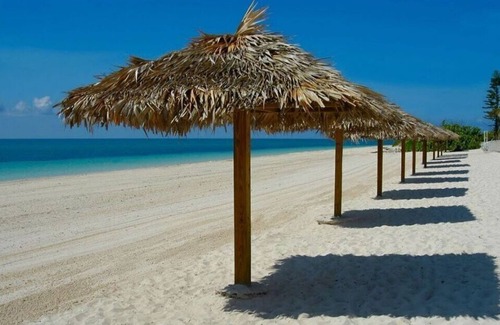 Lucaya Apartment | Studio Apartment Close To Beach