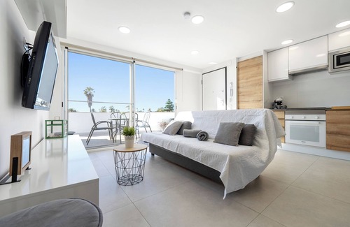 Vinaros Apartment | Studio apartment 'Costa Sur' with Private Terrace, Wi-Fi and Air Conditioning