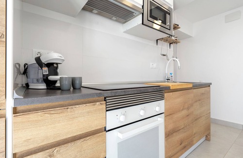 Vinaros Apartment | Studio apartment 'Costa Sur' with Private Terrace, Wi-Fi and Air Conditioning