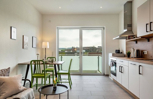 Geratskirchen Apartment | Studio Apartment 'Mina' with Balcony and Wi-Fi