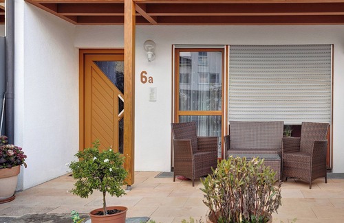 Volkertshausen Apartment | Studio Apartment 'Souterrain' with Shared Terrace, Shared Garden and Wi-Fi