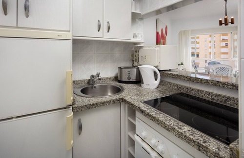 Torrox Costa Apartment | Studio Apartment 'Estudio Bloque 80' with Sea View, Wi-Fi and Air Conditioning