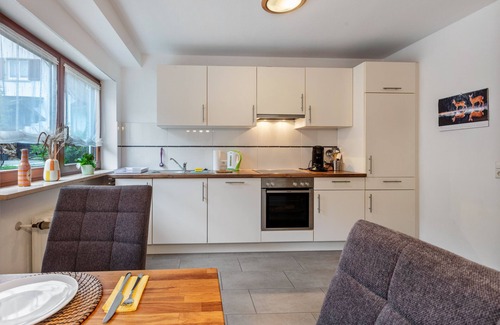 Untermunstertal Apartment | Studio Apartment 'Ferienwohnung Sägegasse, Typ A' with Shared Terrace, Shared Garden and Wi-Fi