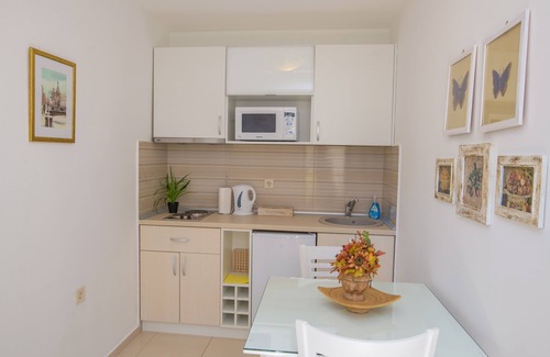 Babin do Apartment | Studio apartment for single travellers or couples with king size bed