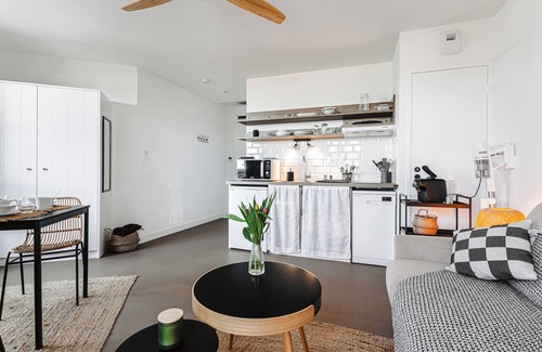 Rivedoux-Plage Apartment | Studio Apartment 'Le Phare, Vue Mer' with Sea View, Private Terrace and Wi-Fi