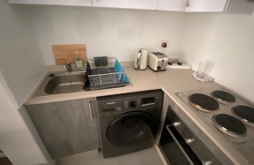 Bouvet Island Apartment | Studio Apartment H103n