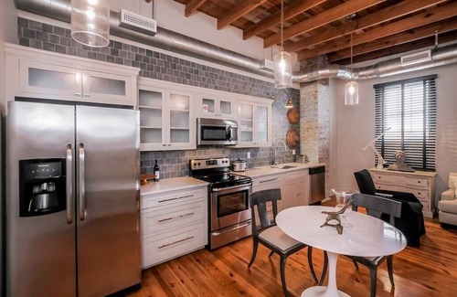 Ashland City Apartment | Studio apartment in the Merchantile