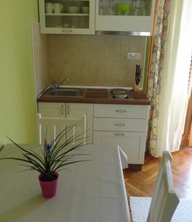 Palit Apartment | Studio Apartment in Palit with Balcony, Air Conditioning, Wi-Fi (4603-4)