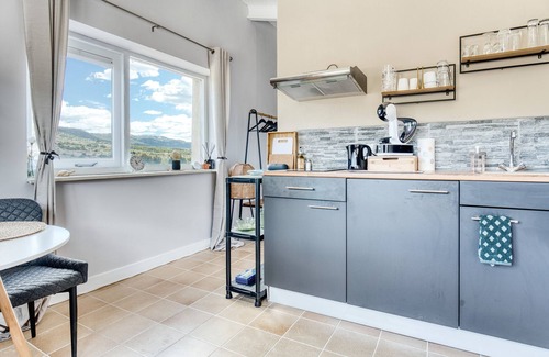 Jijona Apartment | Studio Apartment 'La Luna' with Mountain View, Wi-Fi and Air Conditioning