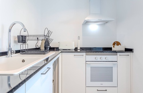 Bordils Apartment | Studio Apartment 'Loft Del Ter' with Wi-Fi and Air Conditioning