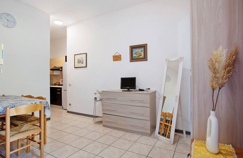 Villair-Amerique Apartment | Studio Apartment 'Monolocale Arcangelo' with Mountain View and Balcony