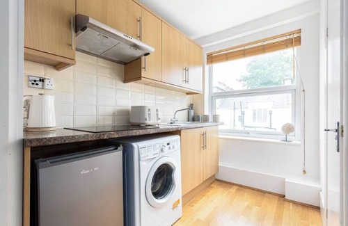 Lancaster Gate Apartment | Studio Apartment near Hyde Park