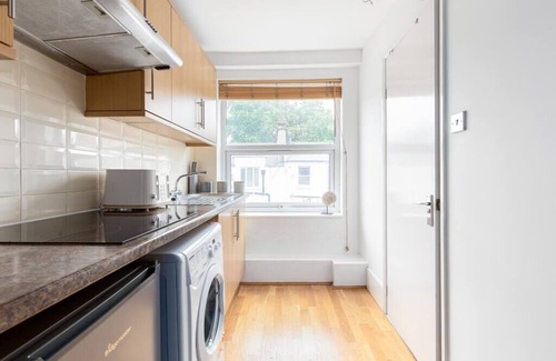 Lancaster Gate Apartment | Studio Apartment near Hyde Park