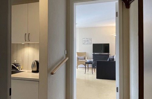 Old Town Apartment | Studio Apartment 'Nr 3 Haus Stiegeler Augustinerplatz' with Balcony and Wi-Fi