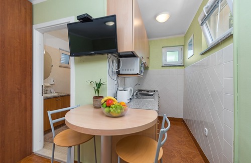Sukosan Apartment | Studio Apartment Oleander