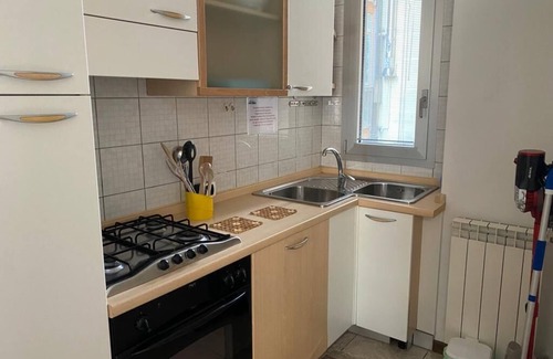 Sottomarina Apartment | Studio apartment on the main street of Sottomarina, 2 minutes from the beach