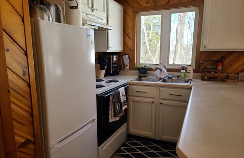 Superior Apartment | Studio Apartment on the St. Louis River