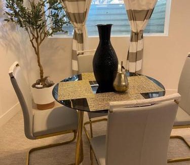 Elko House | Studio Apartment on The Hill in Elko