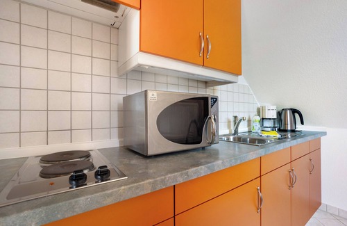 Pobershau Apartment | Studio Apartment 'Pension Bergblick - Ringmauer' with Mountain View, Balcony and Wi-Fi