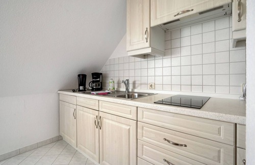 Pobershau Apartment | Studio Apartment 'Pension Bergblick - Nonnefelsen' with Mountain View, Balcony and Wi-Fi